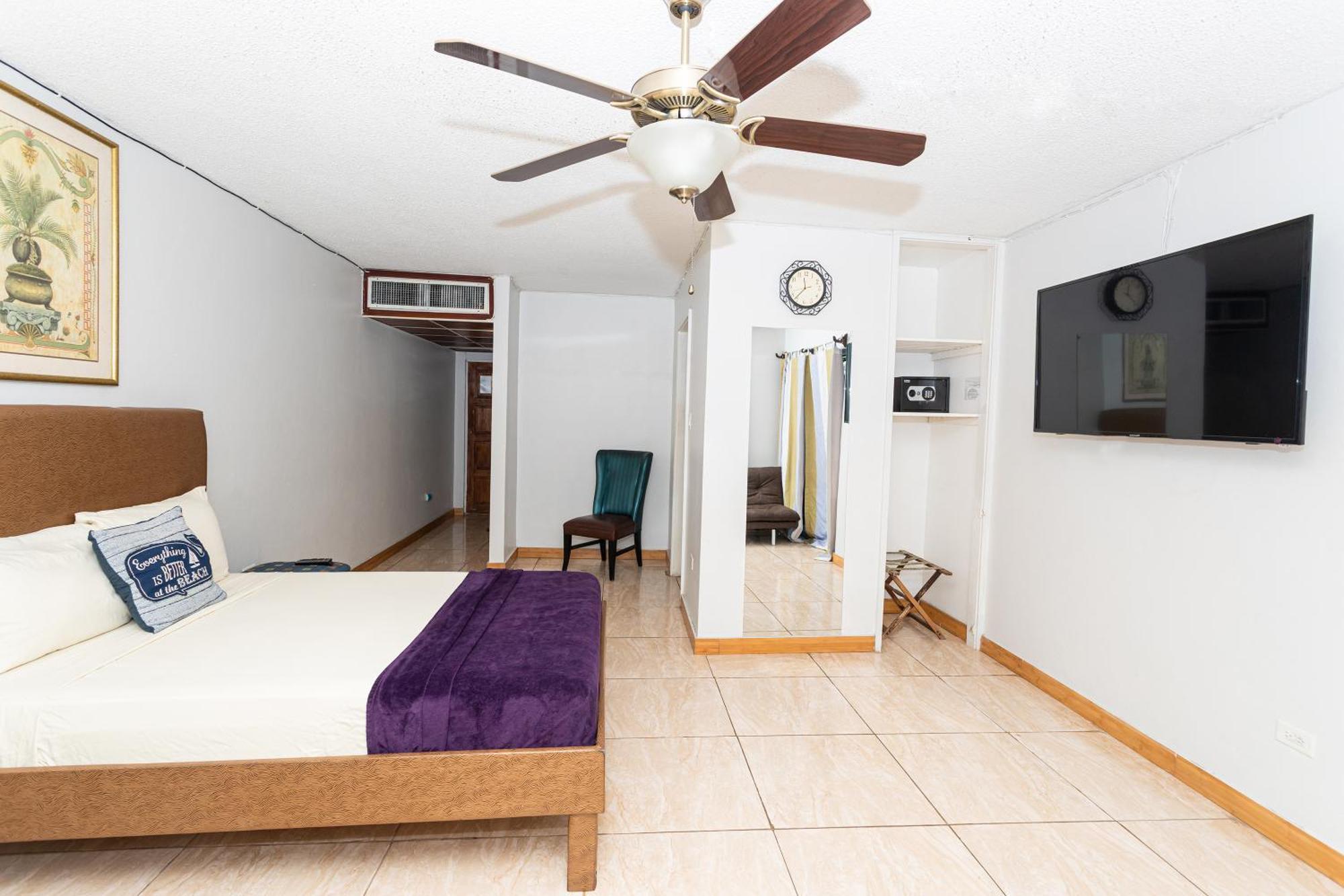 Montego Bay Club Apartments Dış mekan fotoğraf