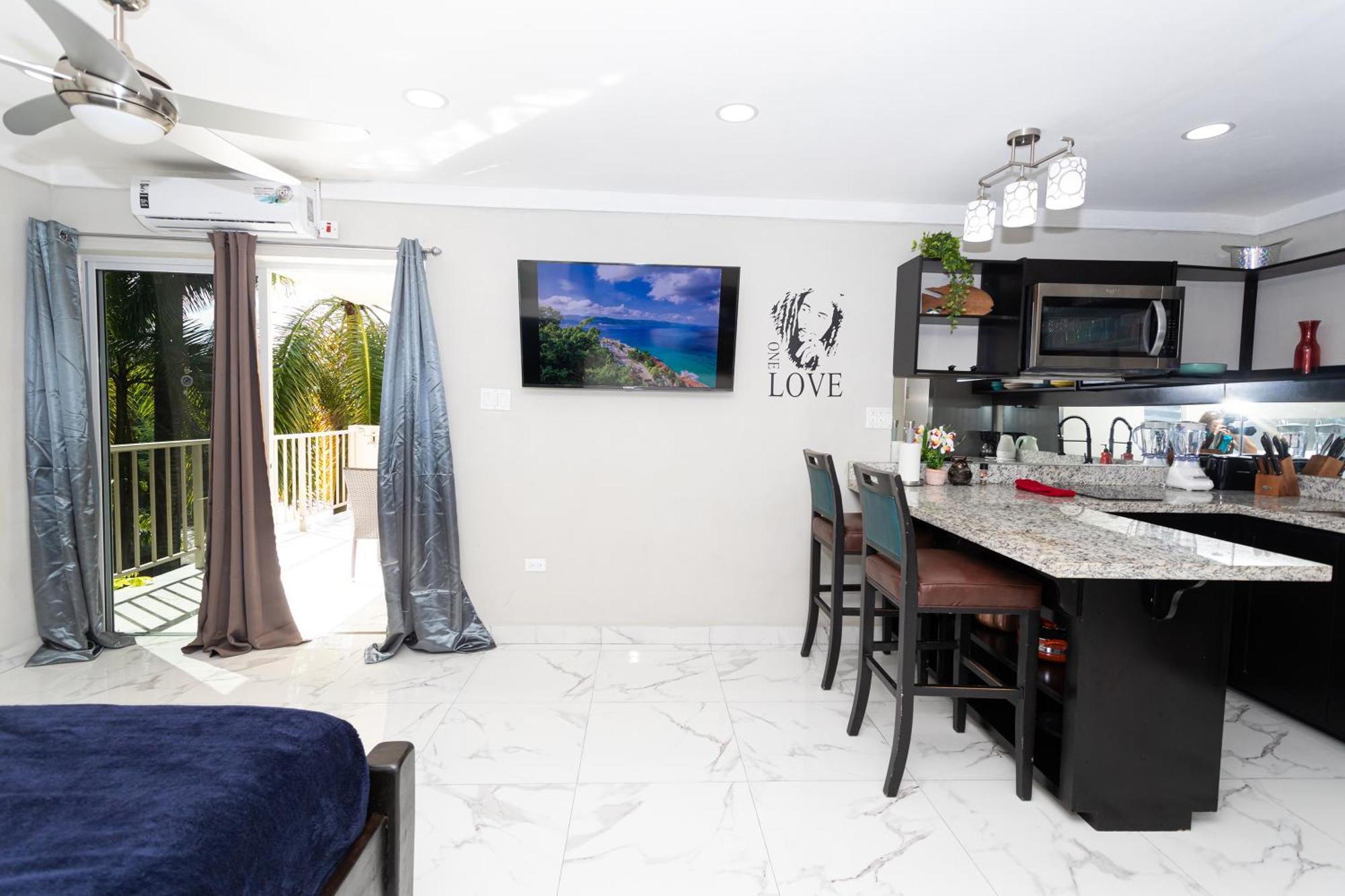 Montego Bay Club Apartments Dış mekan fotoğraf