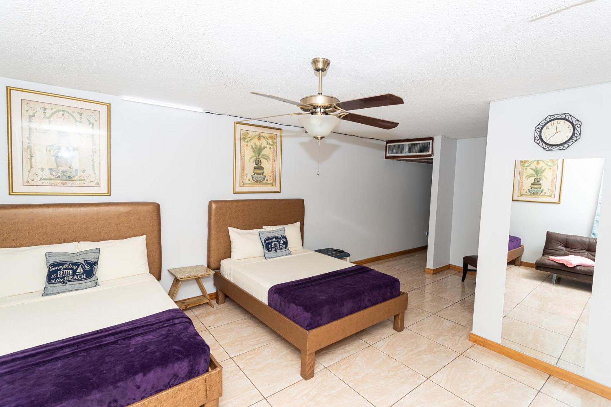 Montego Bay Club Apartments Dış mekan fotoğraf